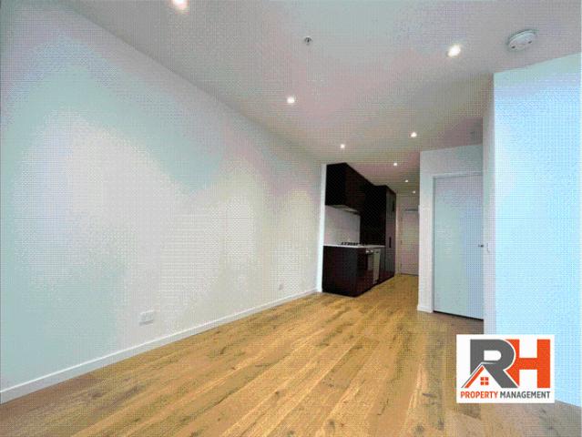 Modern Two Bedroom Apartment with Outstanding Resident Facilities