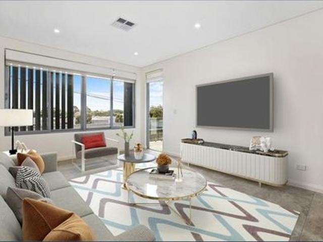 Modern Two Bedroom Apartment with Parking