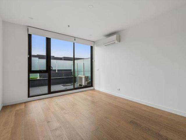 Modern Two Bedroom Apartment with Private Terrace