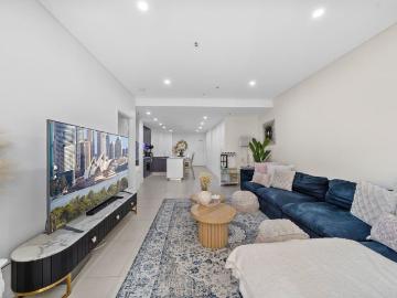 MODERN TWO BEDROOM APARTMENT