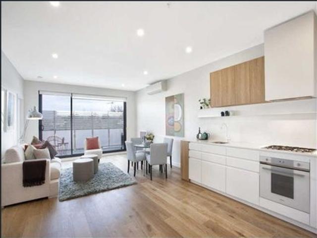 MODERN TWO BEDROOM APARTMENT