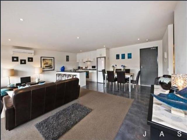 MODERN TWO BEDROOM APARTMENT