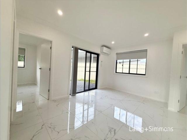 Modern two bedroom granny flat close to amenities