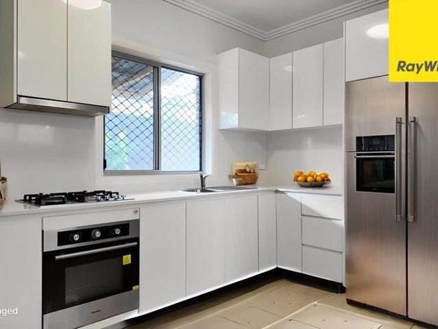 MODERN TWO BEDROOM GRANNY FLAT IN DESIRABLE LOCALE