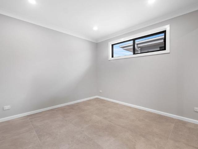 Modern two bedroom granny flat with air conditioning!