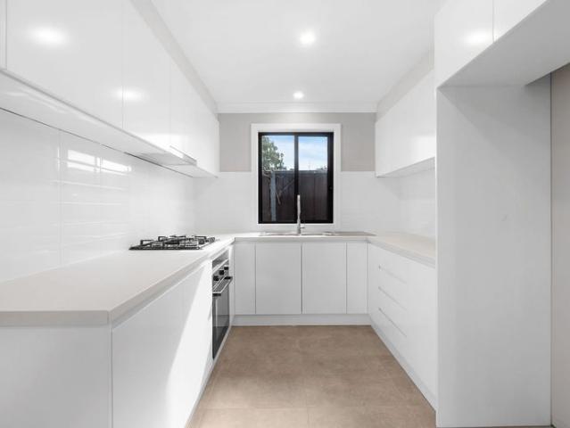 Modern two bedroom granny flat with air conditioning!