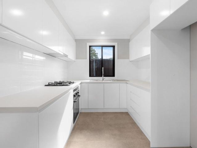 Modern two bedroom granny flat with air conditioning!