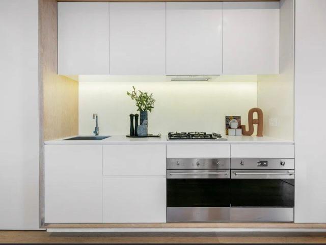 MODERN TWO BEDROOM DUAL KEY IN THE ICONIC 'DUO' RESIDENCE