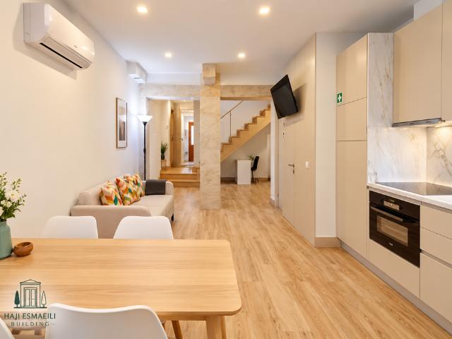 Modern Two Bedroom Duplex in Cedofeita, Porto