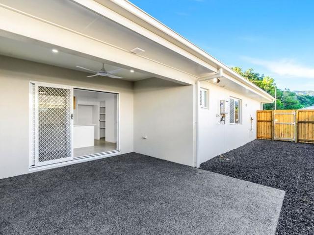 MODERN TWO BEDROOM DUPLEX WITH PRIVATE YARD
