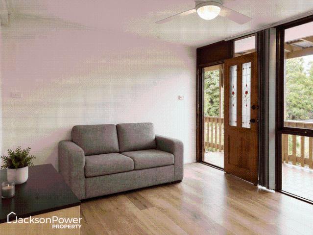 Modern Two Bedroom Flat with Entertaining Deck