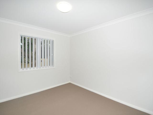 Modern Two Bedroom Flat with Private Yard