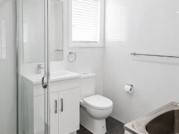 Modern Two Bedroom Home with Separate Studio/Home Office