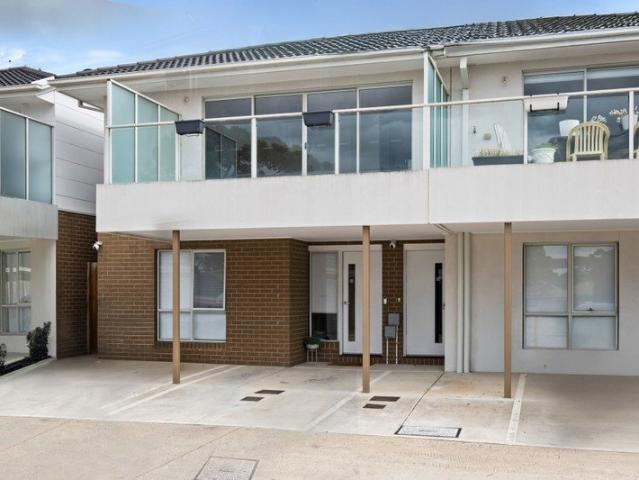 Modern Two Bedroom Home Available for Lease in Highly Sought After Surrey Green