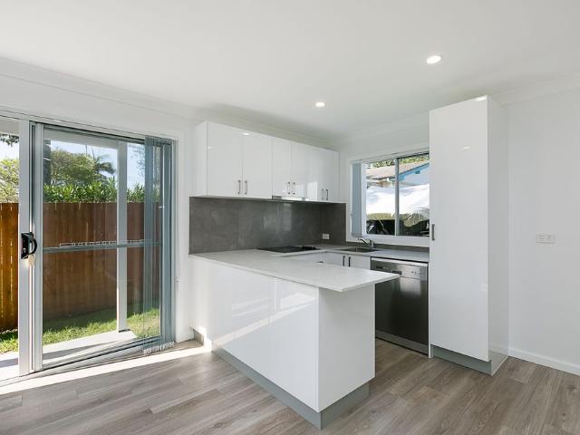 Modern Two Bedroom Home in Forresters Beach!