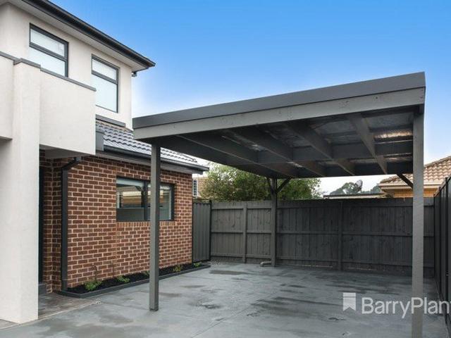 Modern Two Bedroom Town Residence in a Convenient Location