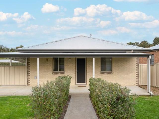 Modern Two Bedroom Townhouse Available!
