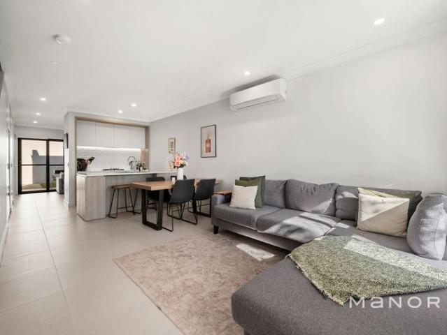 Modern Two Bedroom Townhouse with Spacious Living
