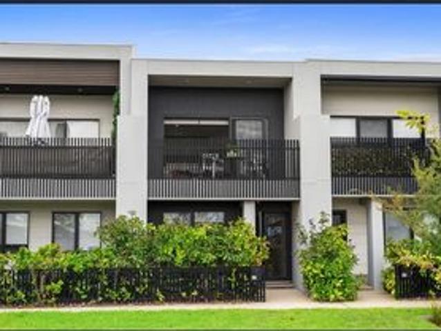 Modern Two Bedroom Townhouse with Stylish Interiors & Prime Location