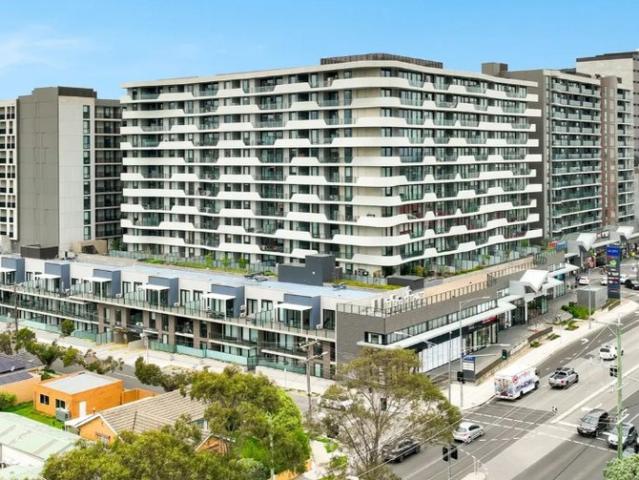 MODERN TWO BEDROOM TWO BATHROOM APARTMENT IN M CITY COMPLEX