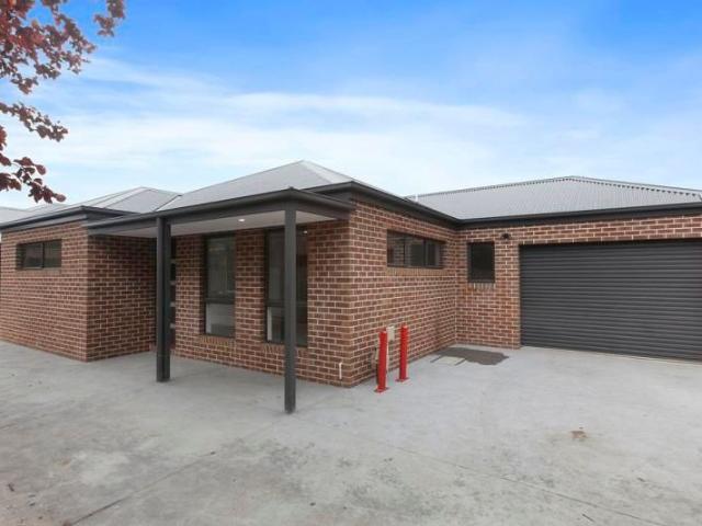 MODERN TWO BEDROOM UNIT
