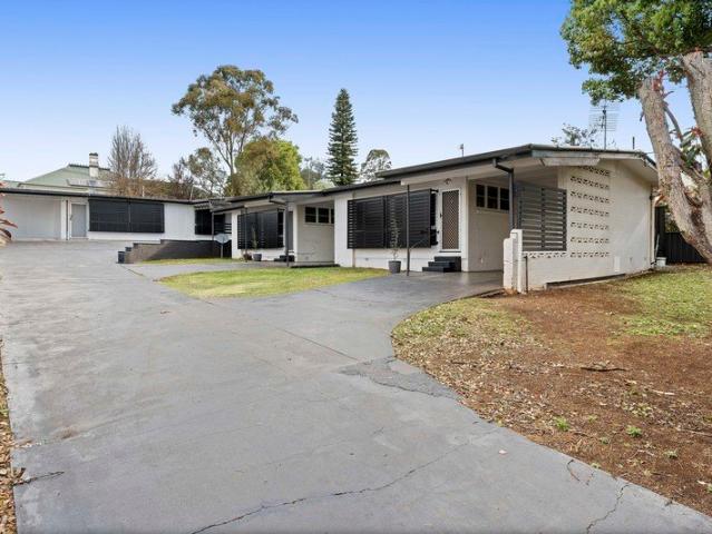 Modern Two Bedroom Unit in the Heart of Newtown
