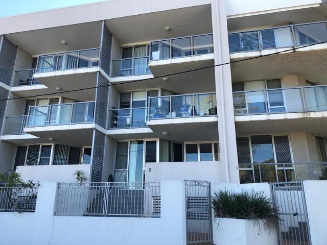 Modern Two Bedroom Unit in the Heart of Sandgate