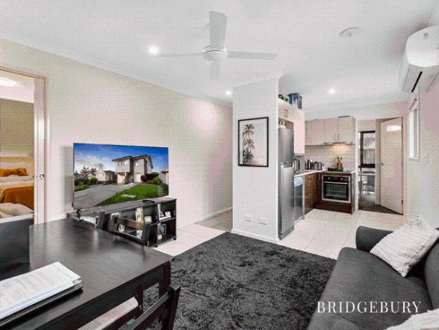 Modern Two Bedroom Unit in a Convenient Dakabin Location