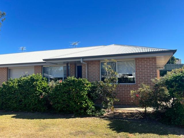 MODERN TWO BEDROOM UNIT IN QUIET COMPLEX
