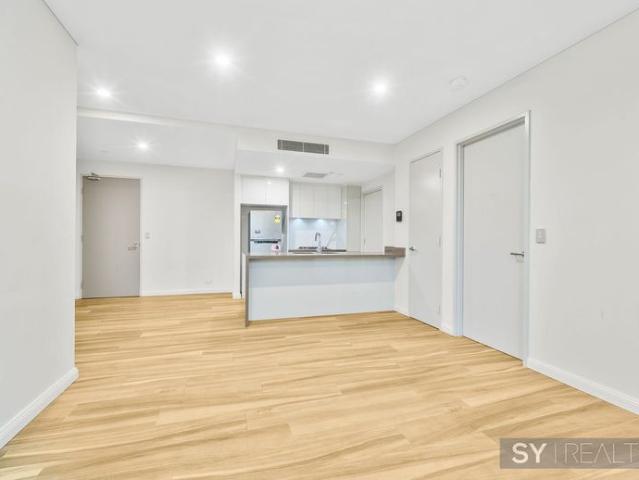 Modern two bedrooms apartment in the heart of Rosebery