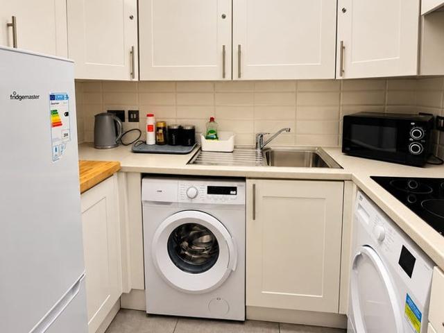 Modern Two Double Bedroom Flat Euston