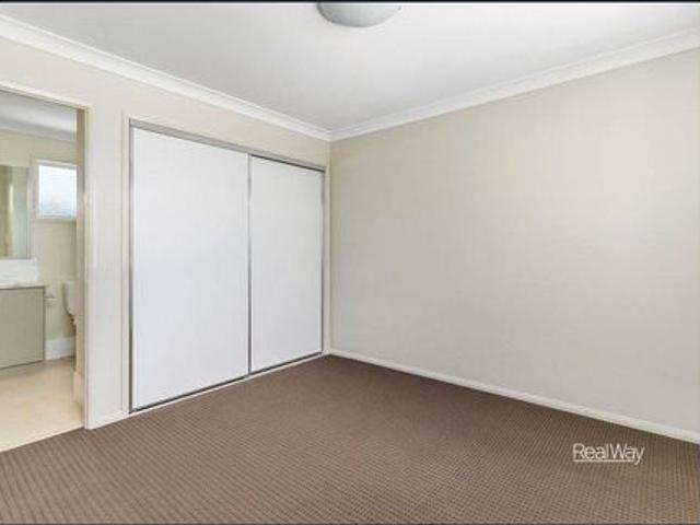 Modern Two Level Townhouse in Convenient North Toowoomba Location