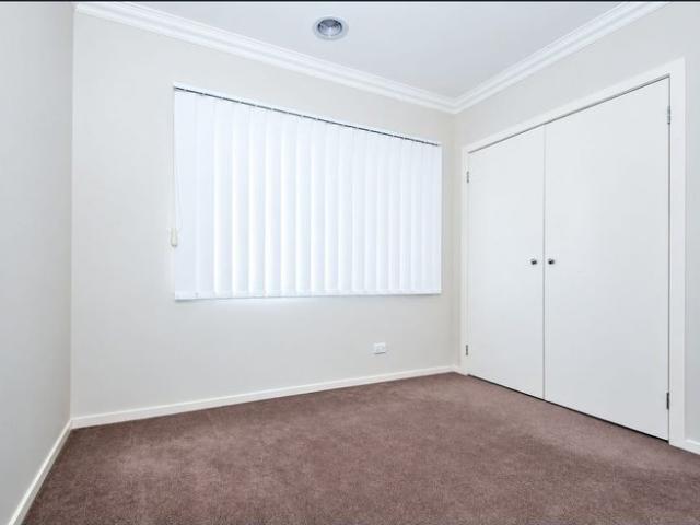 Modern Two Storey Townhouse in Convenient Croydon North Location
