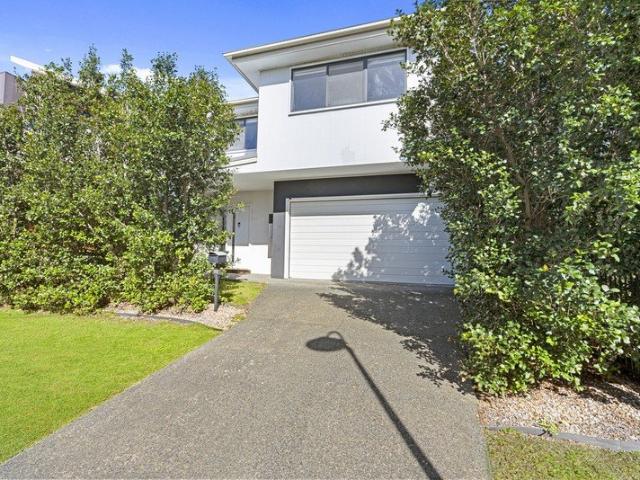 Modern Two Storey Home Offering Space, Comfort & Convenience At Arundel