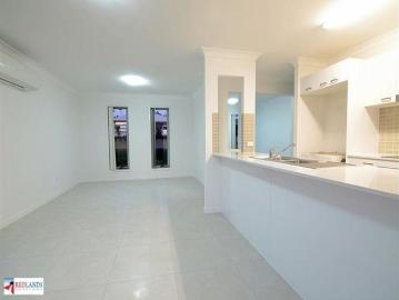 MODERN TWO STOREY HOME A/C IN MASTER & LIVING