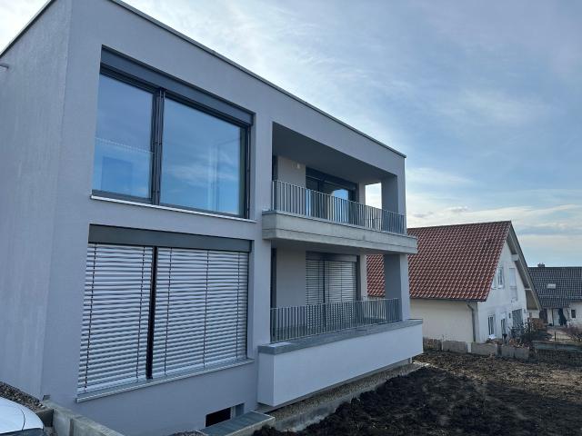 Modern und Hell* 3,5 Zi mit Balkon EBK und TG