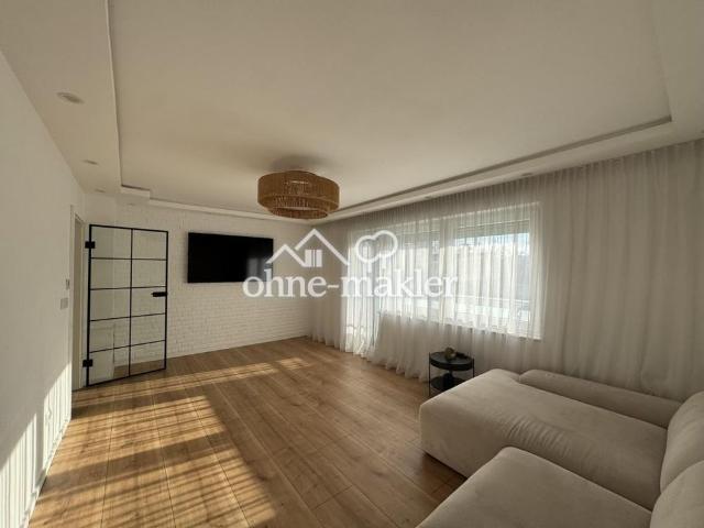 Modern und hochwertig renovierte 3 Zimmer Wohnung mit 2 Balkonen in Mainnähe