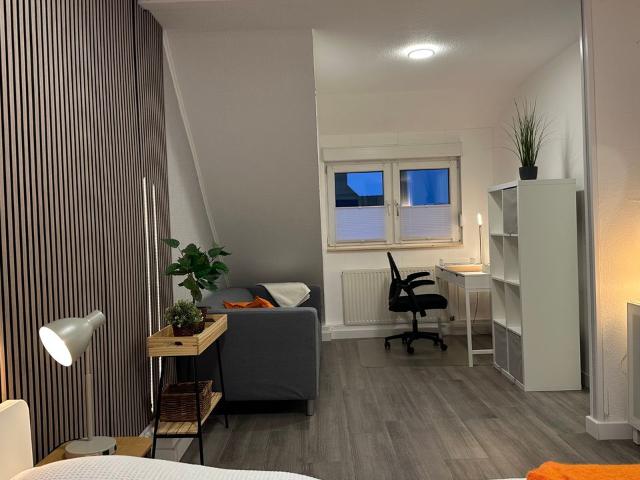 Modern und zentral gelegene neumöblierte 2 Zimmerwohnung in Bremen Osterholz,, Cute and spacious flat in Osterholz, Bremen Amsterdam Apartments for Rent