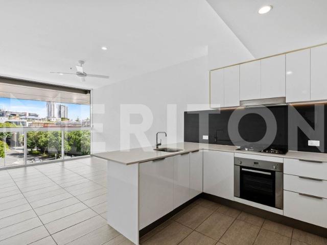 Modern unfurnished 2 bedroom units with a car space in Fortitude Valley