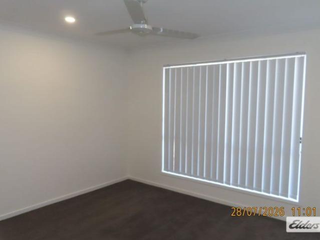 Modern Unit in town Laidley