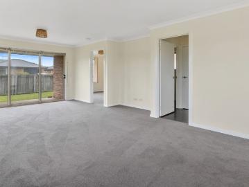 Modern Unit In Triabunna
