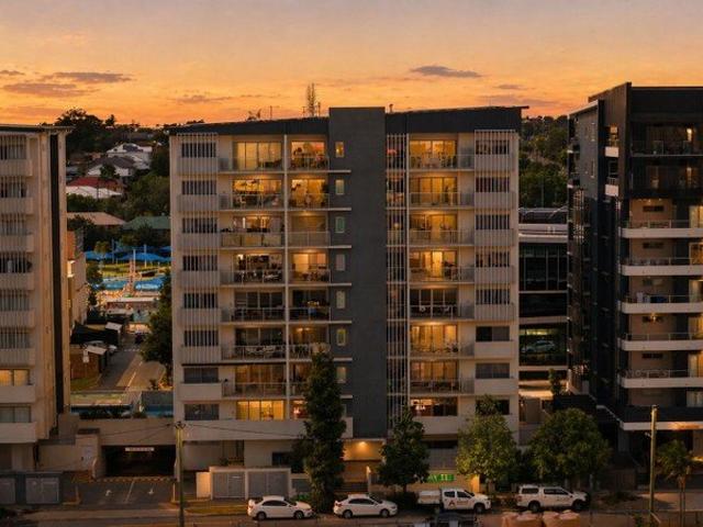 Modern unit in a prime location!