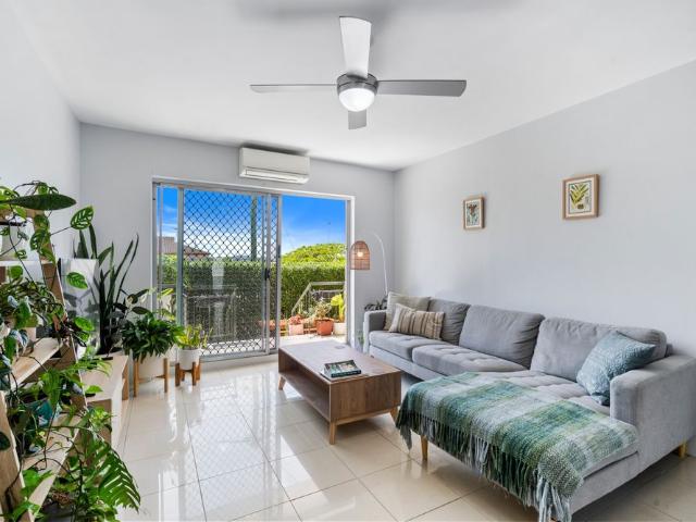 Modern Unit In Boutique Complex