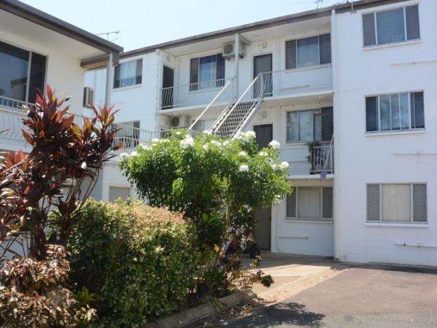 MODERN UNIT IN CONVENIENT STUART PARK LOCATION
