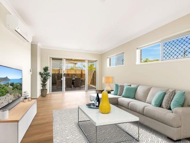 Modern Unit in Newtown