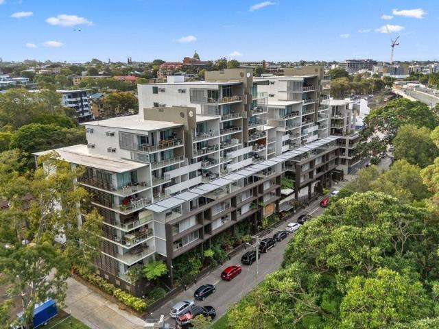 Immaculate Unit in Modern Complex