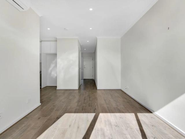 Modern Unit in Plympton
