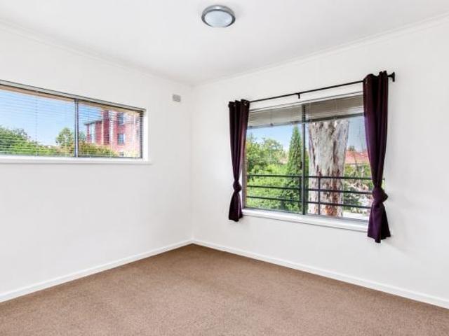 Modern unit in Plympton