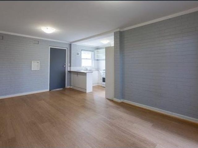 Modern unit in premium location