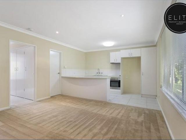 MODERN UNIT IN PRIVATE LOCATION